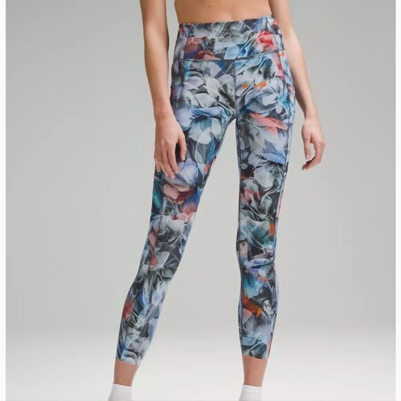 NWT Lululemon Fast and Frer HR Tight 25" Luminescent Floral Multi - Picture 1 of 9